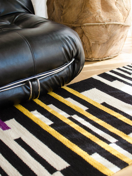 Brizzi Ary, Stripes.